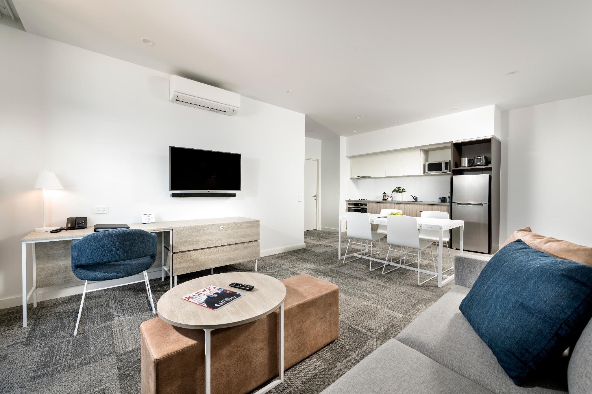 Quest Midland Aparthotel Εξωτερικό φωτογραφία